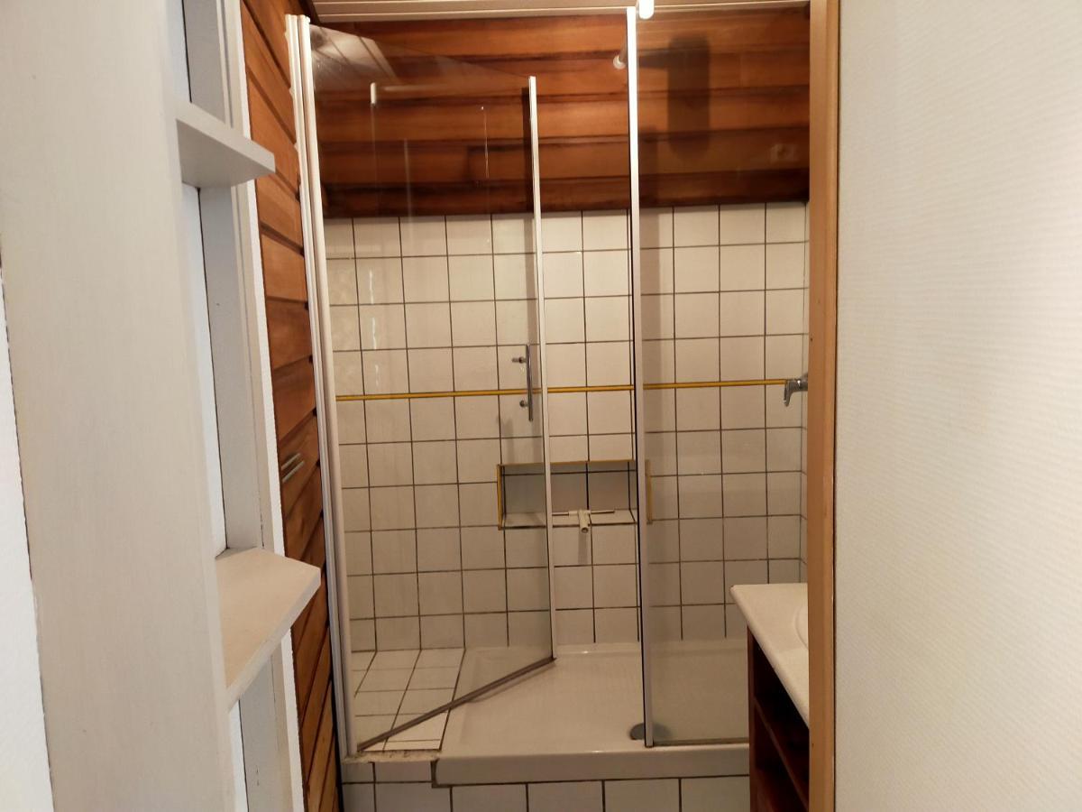 Agréable appartement de 48 m² en RDC La Bourboule Esterno foto